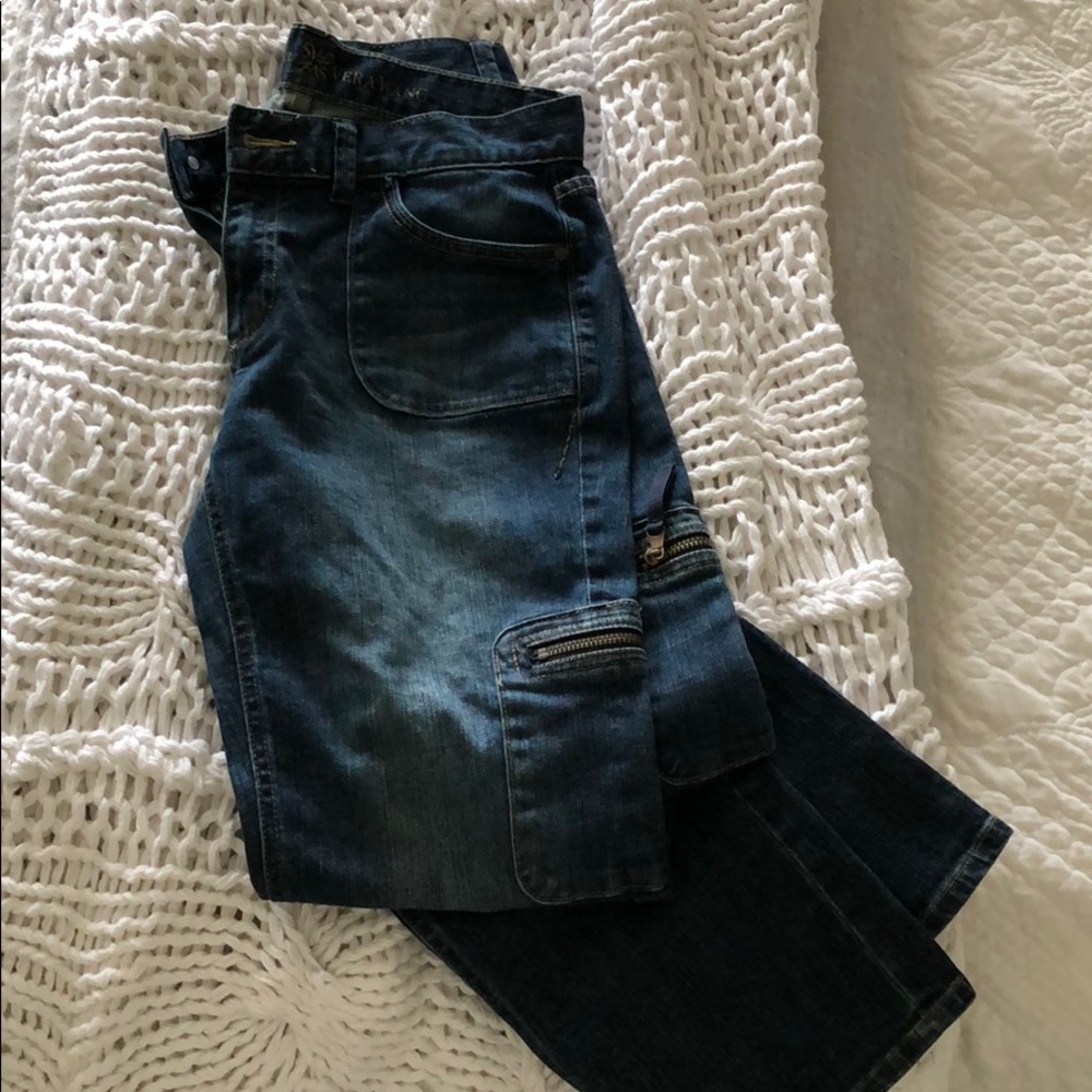 Vera Wang Straight Jeans